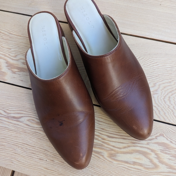 Nisolo Heeled Mule in Cognac - Picture 3 of 5